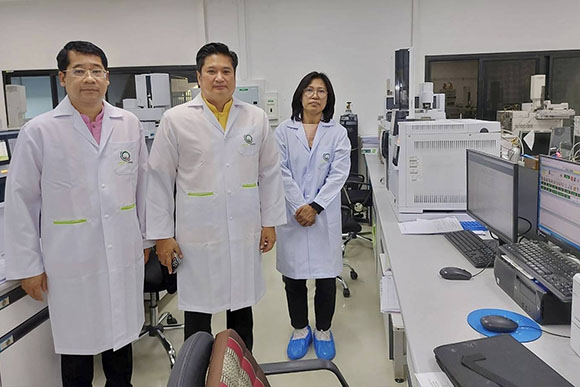 อธิบดีกรมวิชาการเกษตร แจ้งข่าวดี ไทยมี Lab ตรวจ BY2 เพิ่มรวม 8 Lab ย้ำฤดูกาลผลิตทุเรียนภาคตะวันออก Lab เพียงพอ ให้บริการมากกว่า 2,000 ตัวอย่างต่อวัน