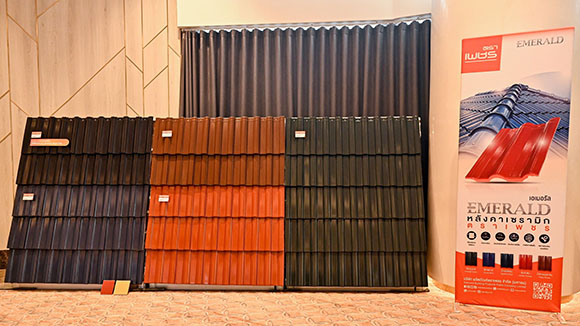 3165 DRT หลังคาเซรามิกEmerald