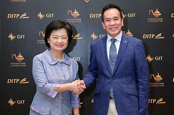 ‘พาณิชย์’ โชว์ผลงาน ‘บางกอกเจมส์’ ครั้งที่ 71 สำเร็จเกินคาด ดึงผู้ซื้อ-ผู้ชมงานทั่วโลกกว่า 40,000 ราย เงินสะพัดทะลุ 3,700 ล้านบาท
