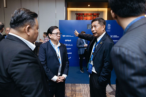 3239 พลตต เอกธนัช