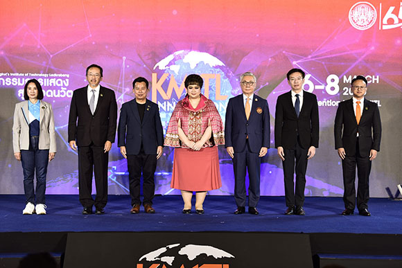 สจล.จัดงาน ‘KMITL Innovation Expo 2025’ ฉลอง 65 ปี โชว์นวัตกรรมกว่า 1,000 ชิ้น พร้อมเปิดตัว ‘Knowva’ แชทบอทครูแนะแนว AI ตัวแรกของไทย