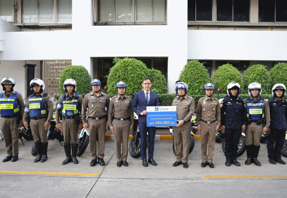 วิริยะประกันภัย ส่งมอบอุปกรณ์รถจักรยานยนต์ สนับสนุนภารกิจ ตำรวจจราจรโครงการพระราชดำริ