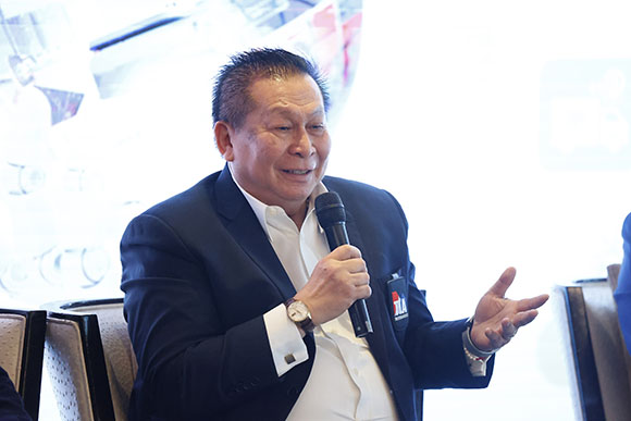 5791 ธวัช จินาพันธ์