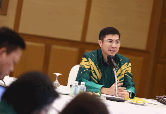 ธ.ก.ส. เยี่ยมชมงานศูนย์การเรียนรู้การพัฒนาที่ดินตามแนวทางเศรษฐกิจพอเพียง พร้อมร่วมมือกรมประมง จัดกิจกรรม CSR ณ เกาะช้าง จังหวัดตราด