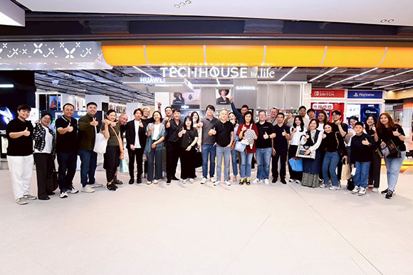 CPW ต้อนรับพาร์ทเนอร์เยี่ยมชมอาณาจักร TECHHOUSE by .life ร่วมอัปเทรนด์เทคโนโลยีที่ศูนย์กลางไลฟ์สไตล์แก็ดเจ็ตใจกลางกรุง