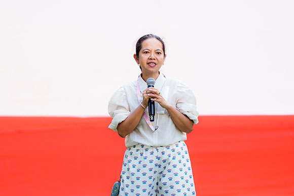 6370 อัญชัญ แกมเชย