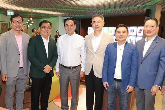 ‘AIS SIAM’ แลนด์มาร์กใหม่ใจกลางสยาม พื้นที่ปลดล็อกพลังสร้างสรรค์ของ Gen C เชื่อมต่อไลฟ์สไตล์ดิจิทัลเต็มสปีด ลอง-เล่น-ลุย ให้สุดในแบบตัวเอง