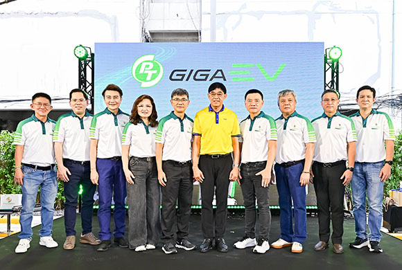 พีทีจี ทุ่มงบ 40 ลบ. เปิดตัว ‘PT GIGA EV’ ผุดสถานีชาร์จรถไฟฟ้า 100% แห่งแรก เชื่อมโยงไลฟ์สไตล์แบบ One Stop Destination ตลอด 24 ชม.