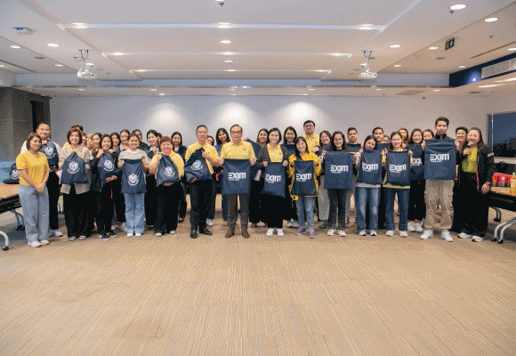 EXIM BANK ร่วมใจจัดทำถุงยังชีพช่วยเหลือผู้อพยพจากสถานการณ์ข้อพิพาทในพื้นที่ชายแดน