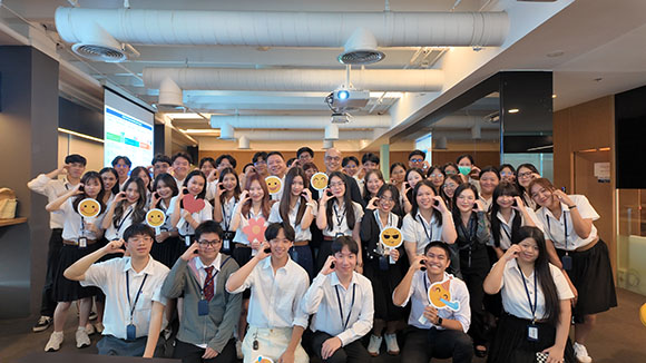 หลักทรัพย์บัวหลวง เปิดโอกาสนักศึกษาฝึกงาน BLS Intern Camp 2025 ร่วมพัฒนานวัตกรรม ‘จอแสดงผลสถานะตลาดหุ้นเรียลไทม์’ กับทีมงานมืออาชีพ