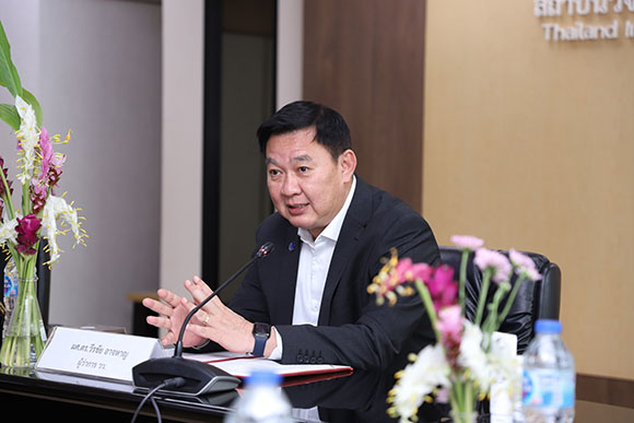 8615 ผู้ว่าการ วว