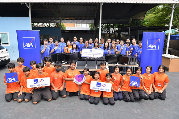 แอกซ่าประกันภัยมอบอุปกรณ์คอมพิวเตอร์ สนับสนุนการเรียนรู้ของเยาวชนผู้ด้อยโอกาส