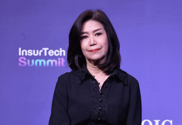 นายกสมาคมประกันชีวิตไทยร่วมเสวนาในงานสัมมนา InsurTech Summit 2025