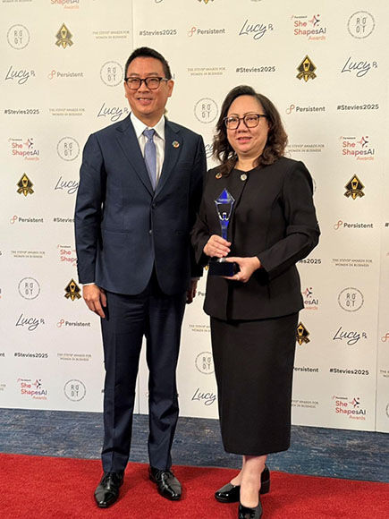 11195 AIS The Stevie 3