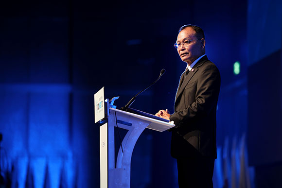 11392 CNED 2 องคมนตรีพลเอกดาว์พงษ์