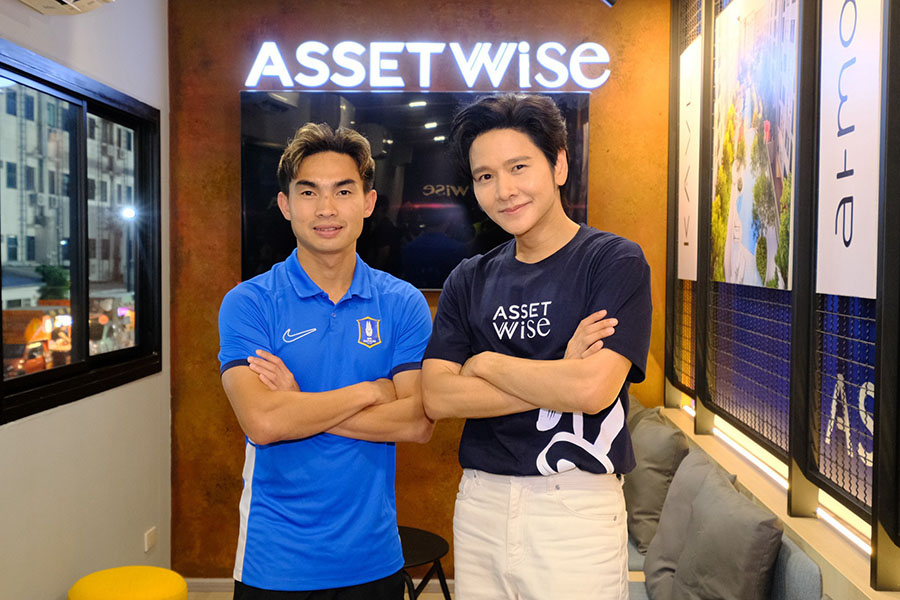 บิ๊กแมทช์ไทยลีกคึกคัก &lsquo;แอสเซทไวส์&rsquo; ยกขบวนเชียร์ &lsquo;บีจี ปทุม ยูไนเต็ด&rsquo; พร้อมเสิร์ฟกิจกรรม AssetWise Brand Day ดึง &lsquo;โต๋ ศักดิ์สิทธิ์&rsquo; เติมสีสันติดขอบสนาม