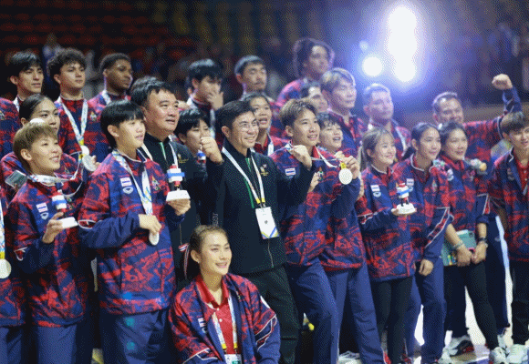 ธ.ก.ส. ร่วมให้กำลังใจนักกีฬาบาสเกตบอลไทยในศึกซีเกมส์ 2025