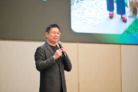 1155 6 เอกราช กลิ่นบุบผา