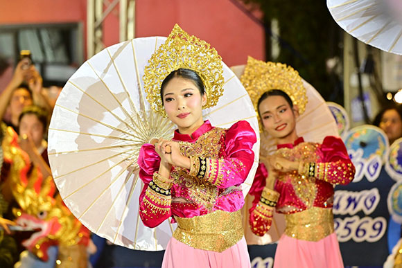 1196 เทศกาลร่มบ่อสร้าง41 4