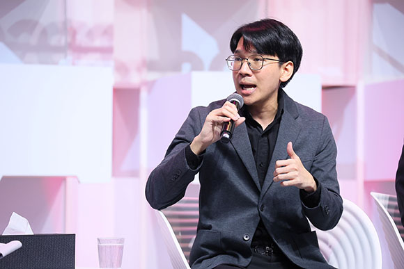 3402 AZAY 2 นพ ธนกร เจริญธนดล