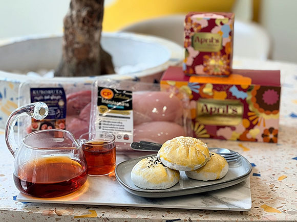 6328 Aprils Bakery 2