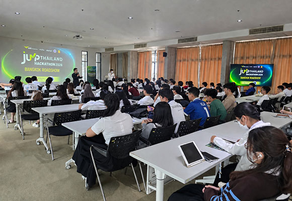 8212 AIS Academy 4