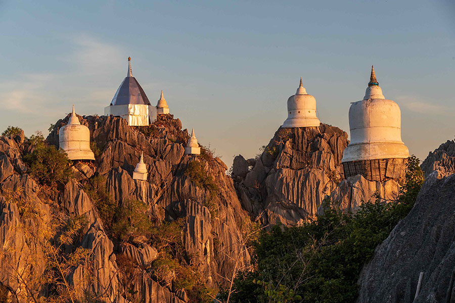 9242 TAT วัดพุทธบาทสุทธาวาส ลำปาง