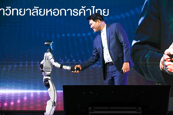 มหาวิทยาลัยหอการค้าไทย จัดงาน ‘Ai UTCC 5.0 : Empowering Business Through Ai’ โชว์พาวการเป็นผู้นำด้าน Ai แห่งประเทศไทย