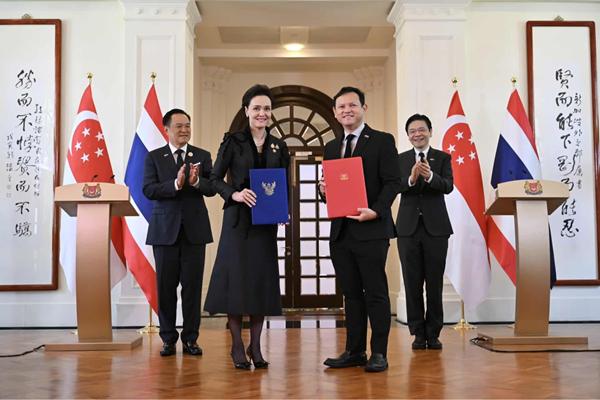 ค้าข้าวสิงคโปร์